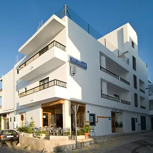 https://hostal-can-jurat.ibizaislandhotels.net